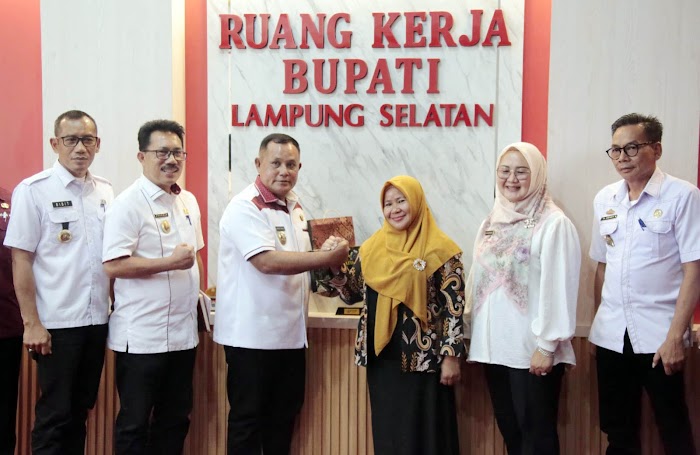 Bupati Lamsel Terima Audiensi Pimpinan Cabang Pembantu Bulog Lampung Selatan