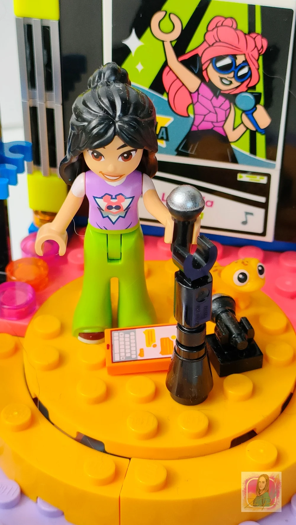 LEGO Friends Impreza z karaoke 42610 - księgarnia TaniaKsiazka.pl