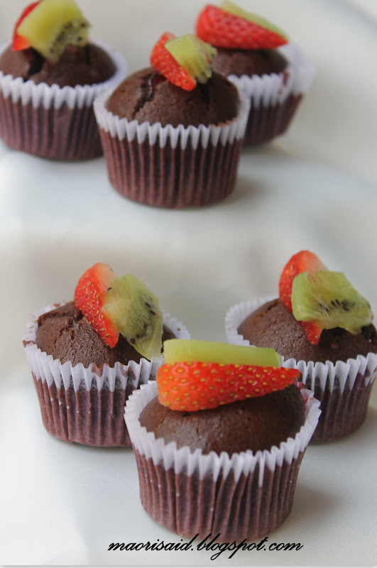 Mori's Kitchen: Strawberry Filling Muffin Chocolate