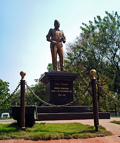 Manekshaw statue in Pune