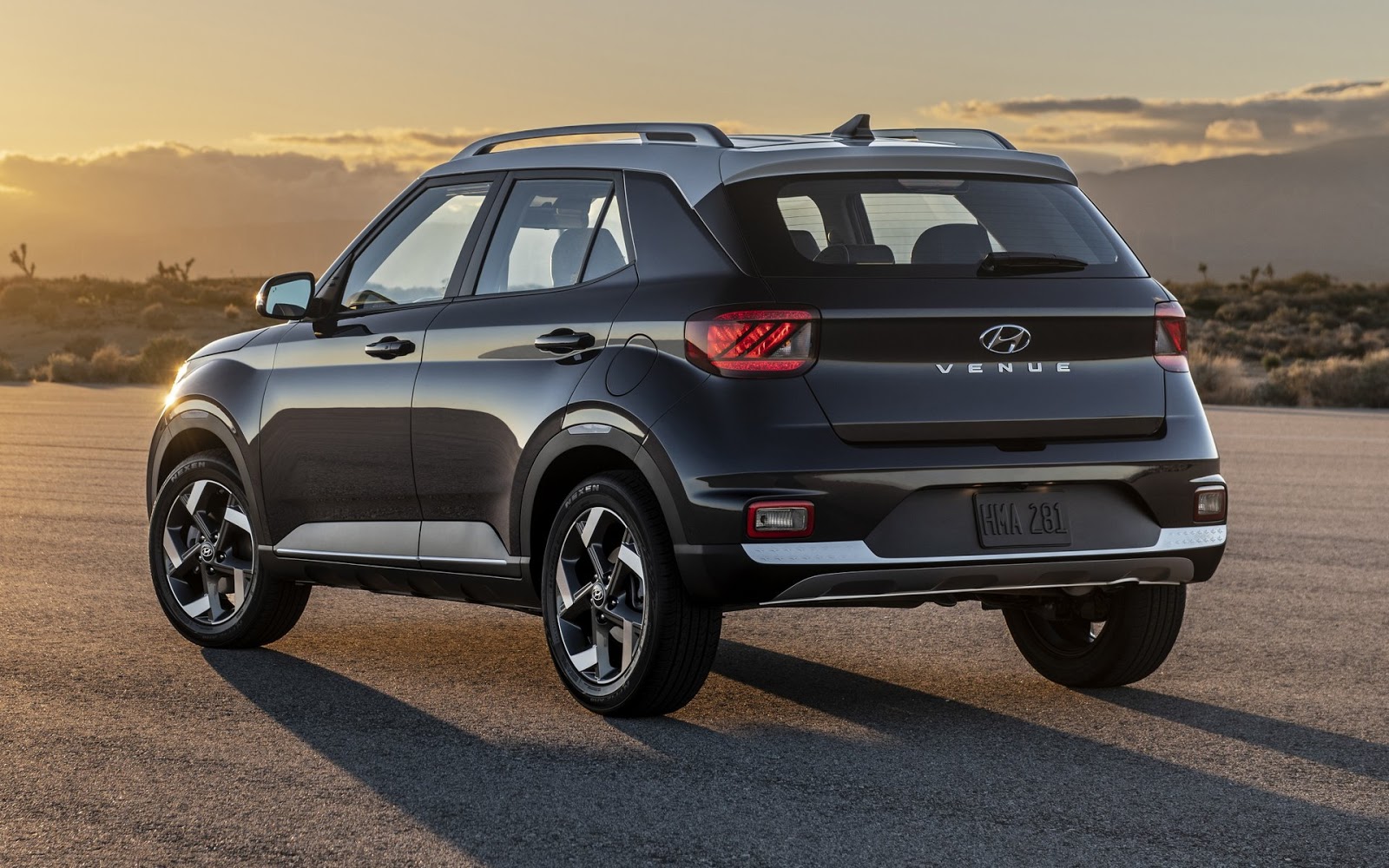 Hyundai Venue 2020  fotos e especificações oficiais do SUV menor que o