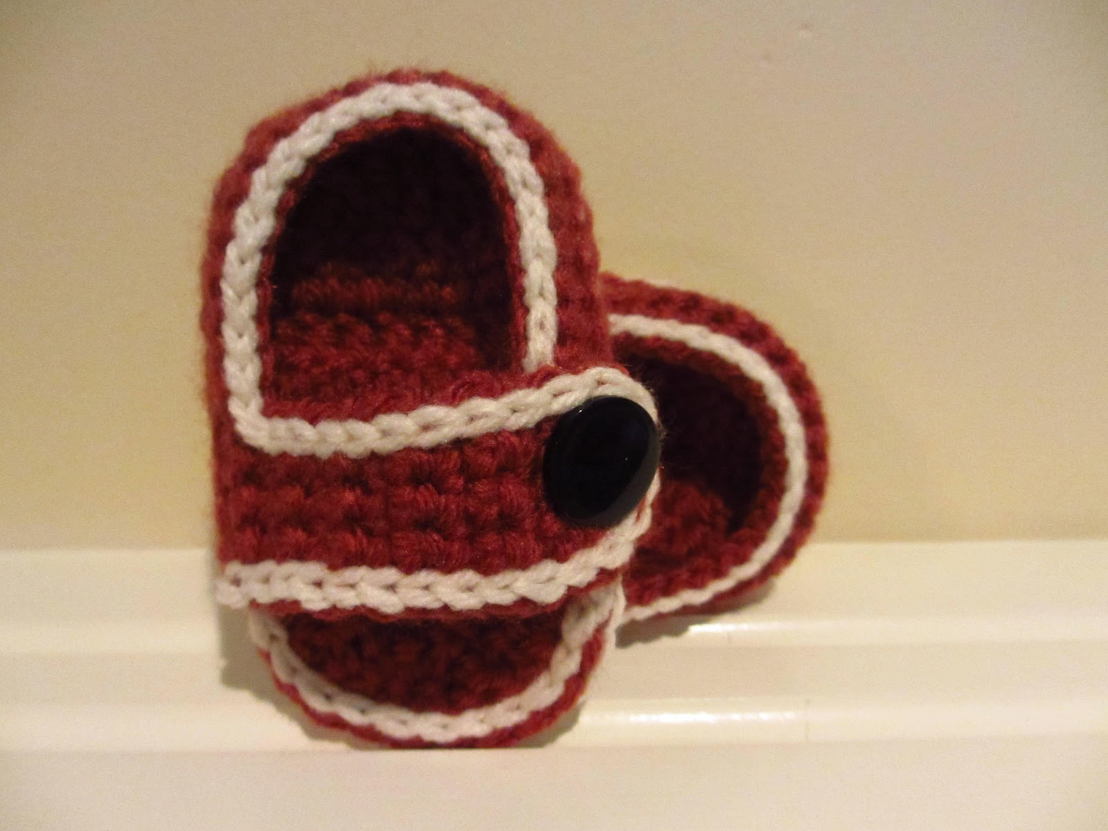 Jay's Boutique Blog: FREE PATTERN: Comfy Baby Sandals