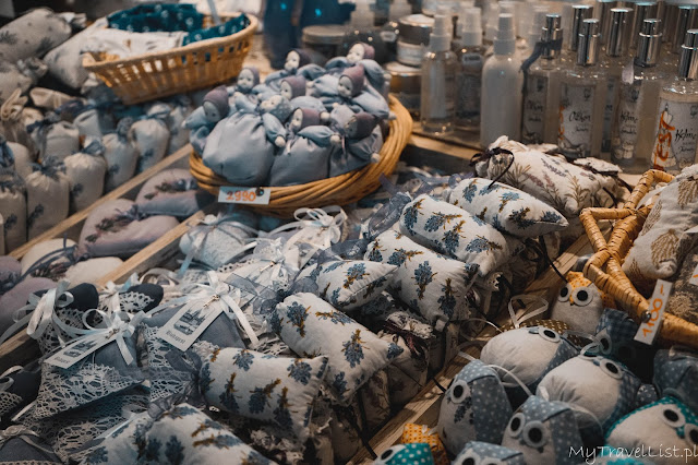 Ceramika i wyroby z lawendy z półwyspu Tichany, Budapeszt
