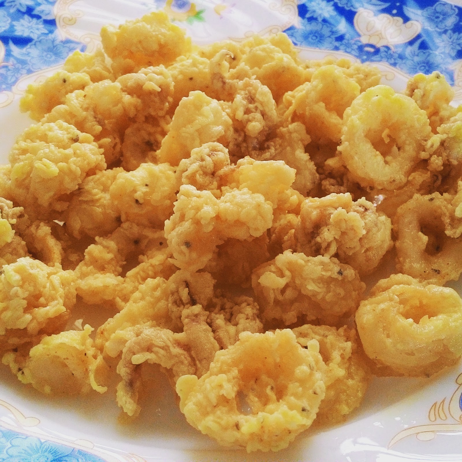 Airtangan Cik Siti: Sotong Goreng Tepung yang Rangup