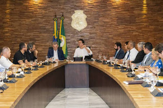 Governo do Ceará define com associações a nova reestruturação da carreira militar