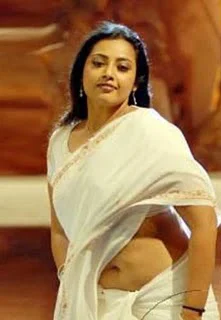 Meena hot