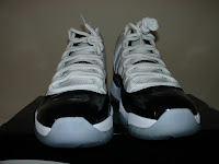 Air Jordan XI (11) - Concord