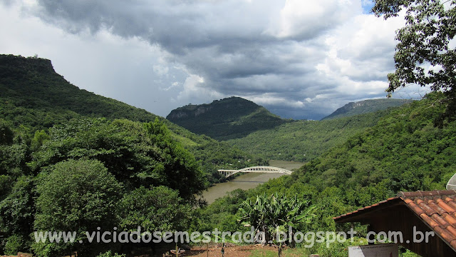 Ponte Ernesto Dorneles, sobre o Rio das Antas, vista da Casa Bucco