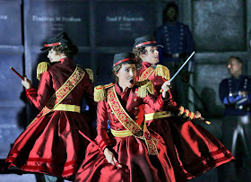 Beth Miller (dancer), Emily Fons (Stéphano), and Susan Vishmid (dancer), in 'Roméo et Juliette) (c) Ken Howard for Santa Fe Opera, 2016