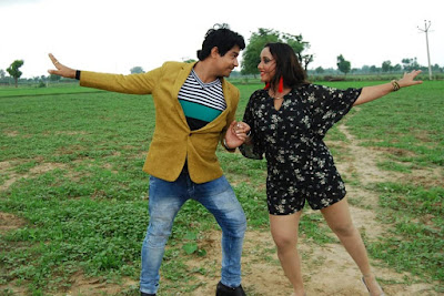 Rani Chatterjee and Rajnikanth Shukla Bhojpuri Movie Zero Bana Hero Shooting Picture.