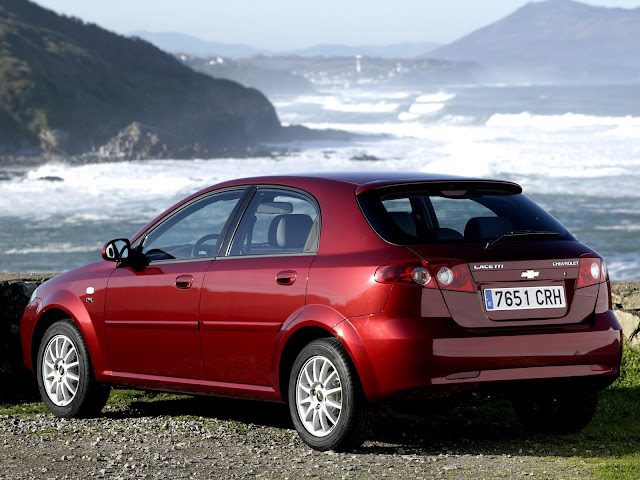 2004 Chevrolet Lacetti Hatchback 1.8 i 16V (122 Hp) Rear