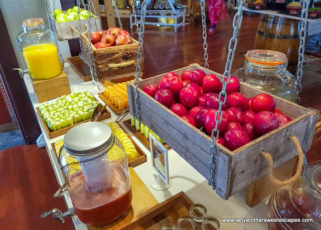 healthy options in GourMed Brunch The Cove Rotana