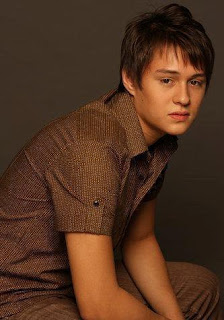 Enrique Gil Photo