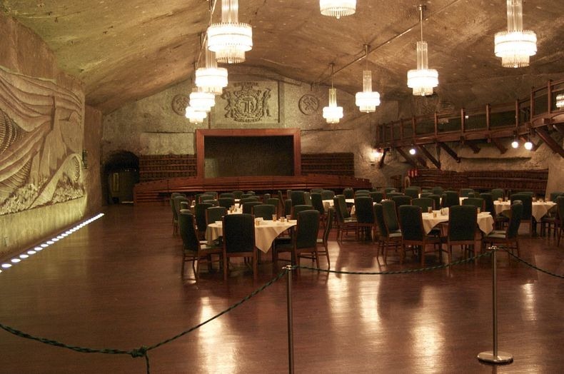 wieliczka-salt-mine-7