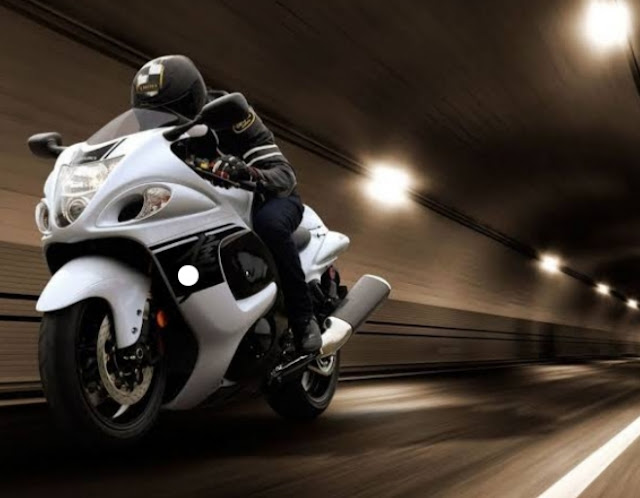 Dear Dear Friends today I'm on the Reviews 2019 Suzuki Hayabusa this is also known as the GSXR 1300 