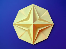 Origami, Stella in ottagono 2, variante a - Octagonal Star 2, variant a, by Francesco Guarnieri