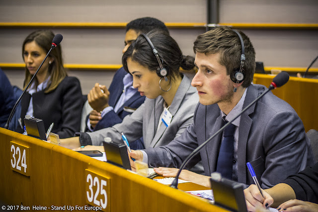 Bàlint Gyévai - Stand Up For Europe - Parlement européen - Photo by Ben Heine