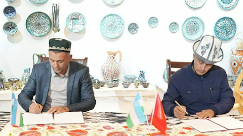 Beekeepers from Uzbekistan and Kyrgyzstan sign contracts for $8 million