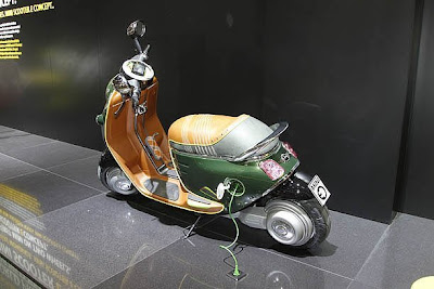 MINI has shown an electric scooter in Paris 2010