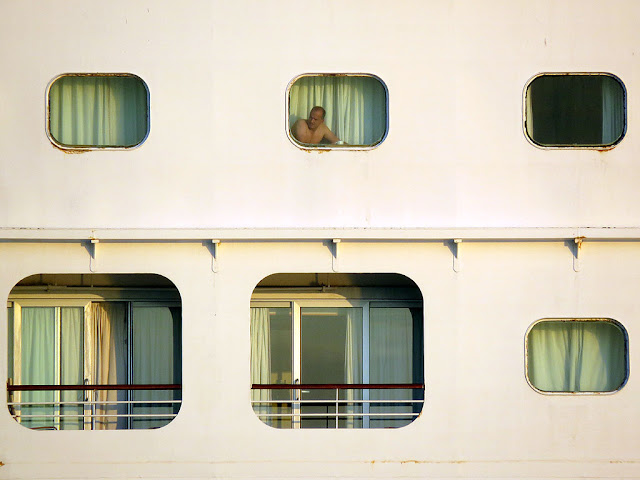 Cruise ship Oceana, IMO 9169550, port of Livorno