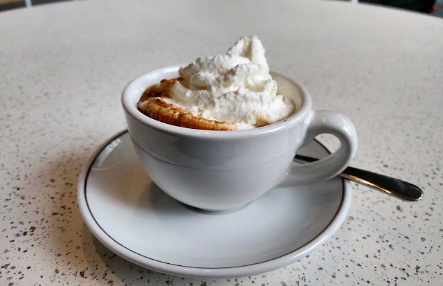 Espresso con Panna