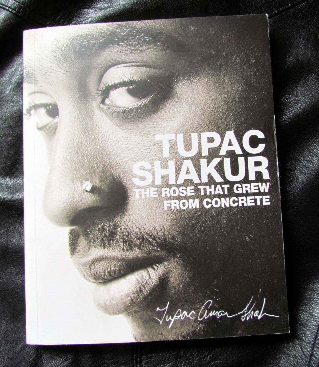 Book&aCuppa Tupac Shakur The Rose that Grew from Concrete