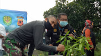 1000 Pohon Ditebar Kolonel Eppy Gustiawan, Hijaukan Bantaran Sungai Cipamokolan Arcamanik