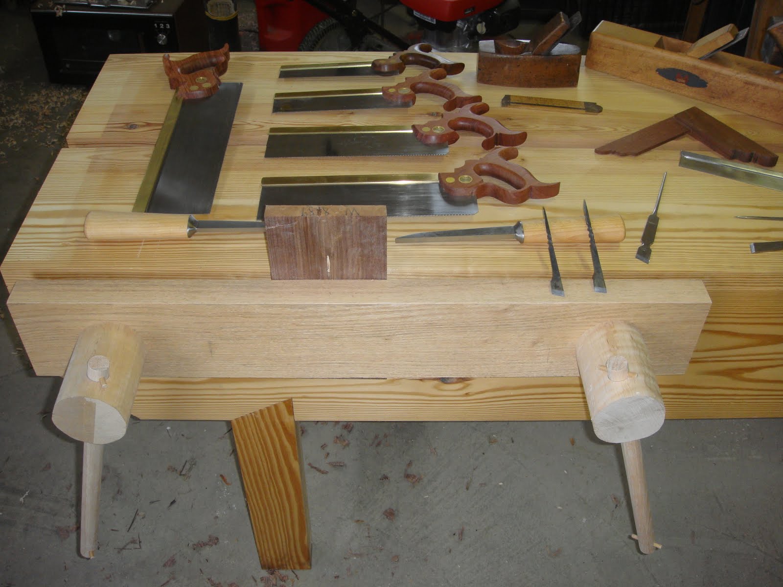 Plane Shavings: Workbench in Progress