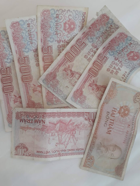 小額紙幣の500ベトナムドン