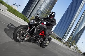 MOTORCYCLE DUCATI DIAVEL