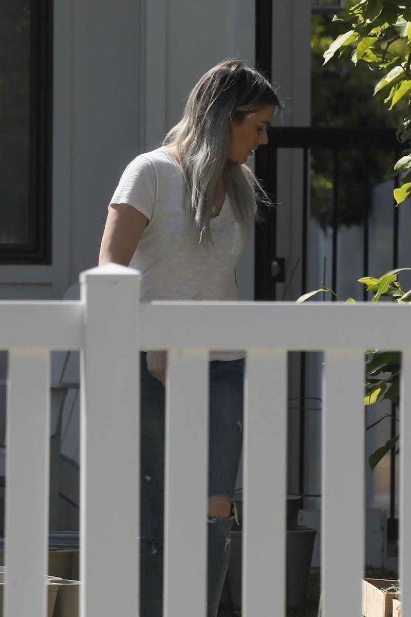 Ali Fedotowsky Outside Gardening in Her Front Yard 11 Apr-2020
