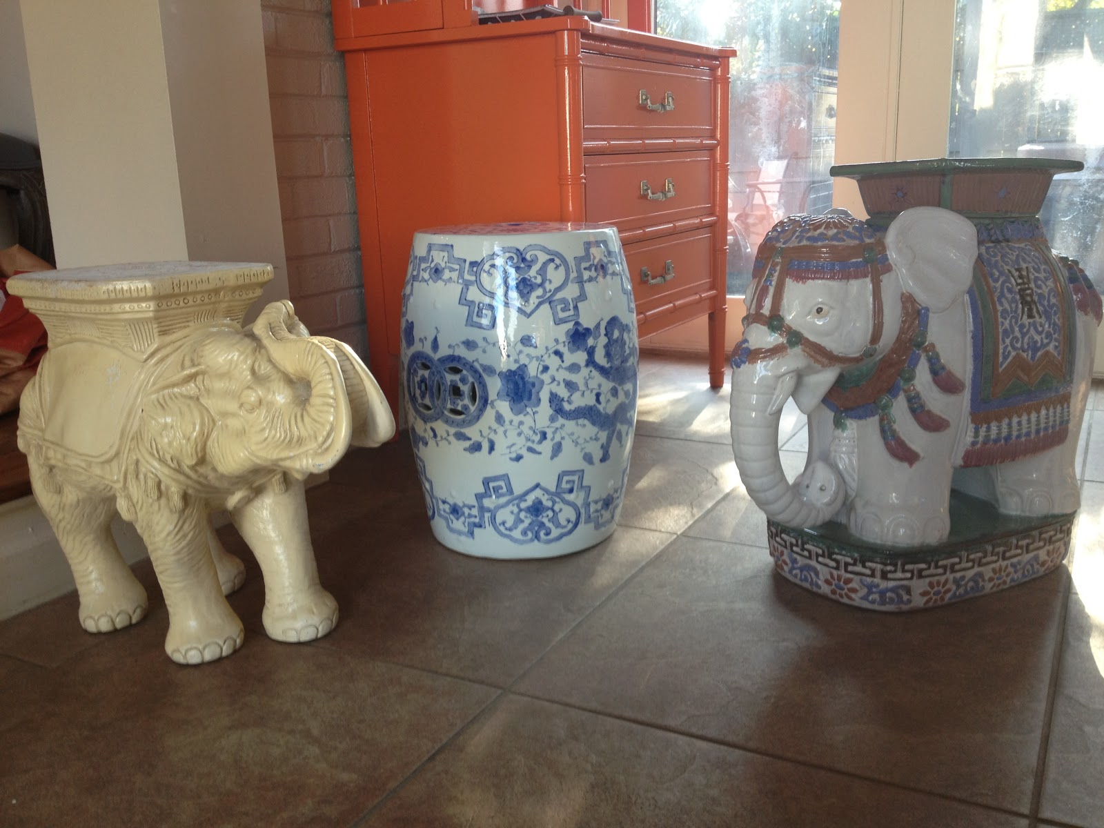 Chateau À Gogo: SPEAKING OF ELEPHANT GARDEN STOOLS....