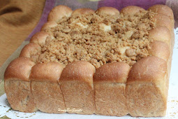 Kinako Tofu Buns with Kinako Crumbles