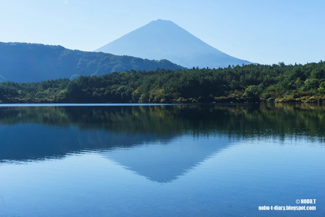 逆さ富士～西湖根場浜