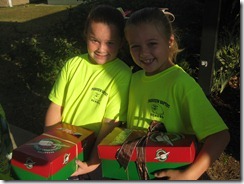 Grinch, Operation Christmas Child 016