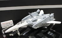 Hasegawa 1/72 VF-25F/S SUPER MESSIAH "MACROSS FRONTIER"(27) English Color Guide & Paint Conversion Chart