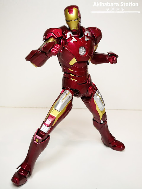 S.H.Figuarts Iron Man Mk VII + Hall of Armor de Avengers - Tamashii Nations