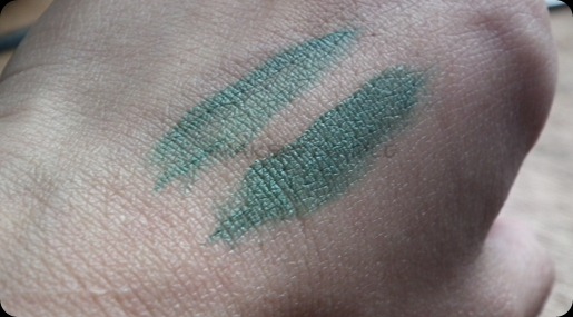 MAC COSMETICS MICKEY & CONTRACTOR FLUID LINER IN IVY SWATCHES