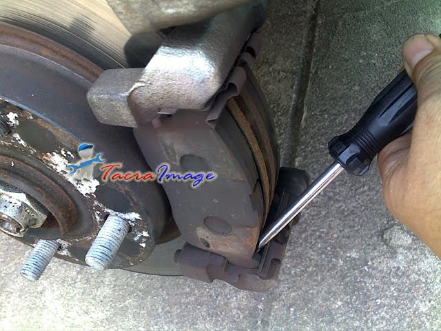 Tacra's diy garage: Brake Pad Replacement - Myvi