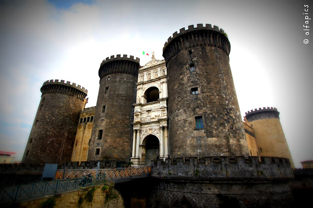 Maschio Angioino-Napoli