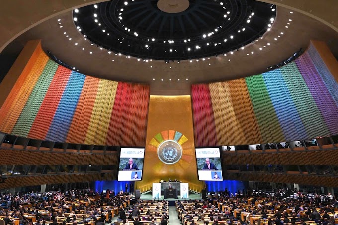 Presidente turco diz que está incomodado com decoração da ONU que lembra 'cores LGBT'