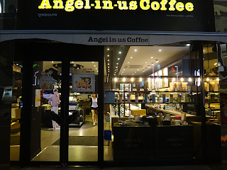 Angle-in-us Cofee