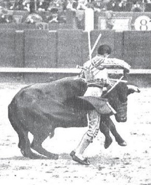1915-05-12 (p) Mundo Grafico Un clamoroso triunfo de Joselito 01