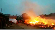 Belasan Kios Pedagang Pasar Propau Lampung Utara, Habis Dilalap Api