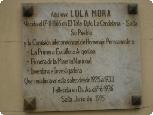 lola mora escultora