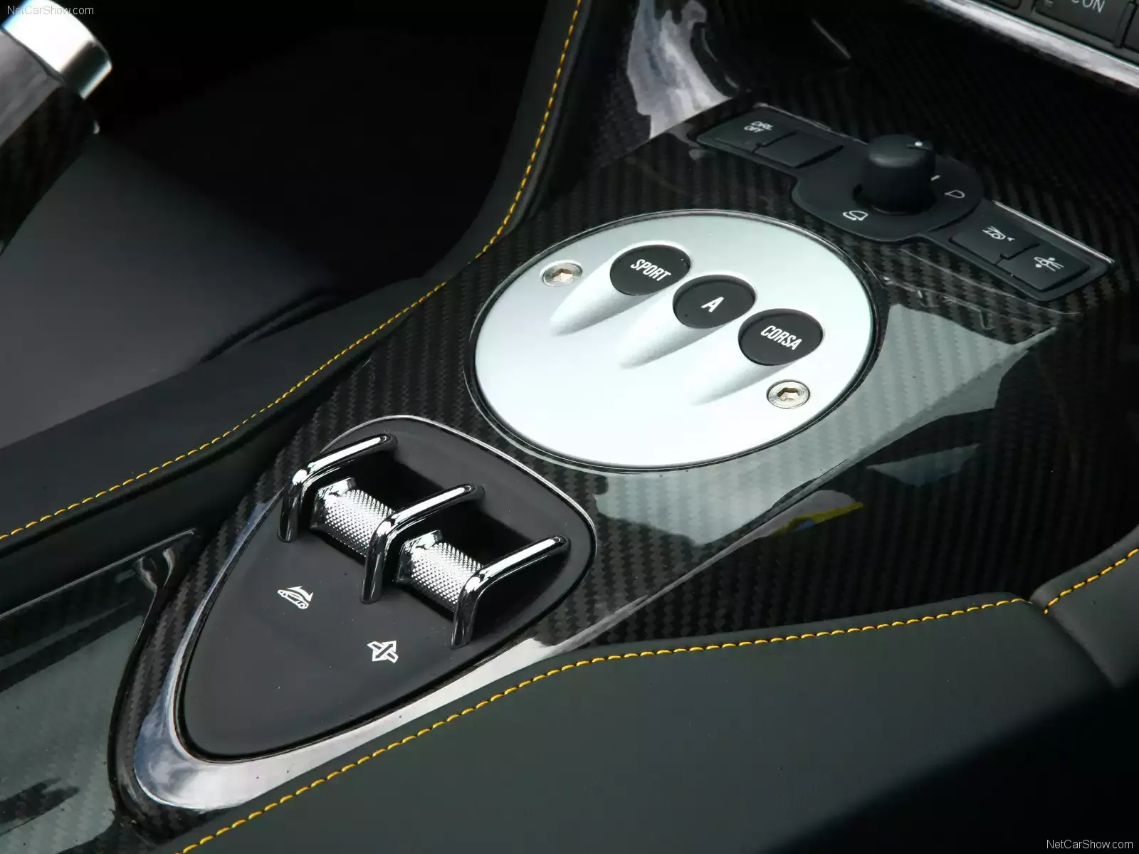 Hình ảnh siêu xe Lamborghini Gallardo LP560-4 Spyder 2009 & nội ngoại thất