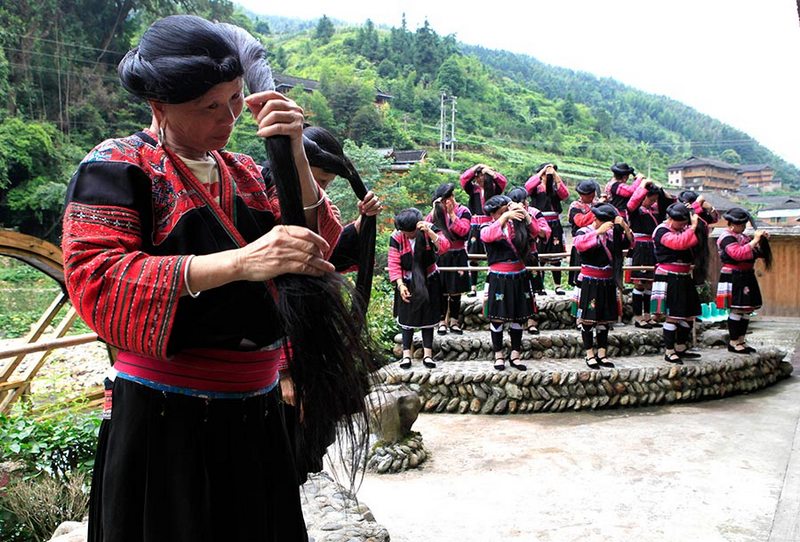 china long hair village, long chinese hair, yao women, yao women hair, hair village, huangluo yao village hair, huangluo village, huangluo, women with long hair, long hair village, chinese long hair