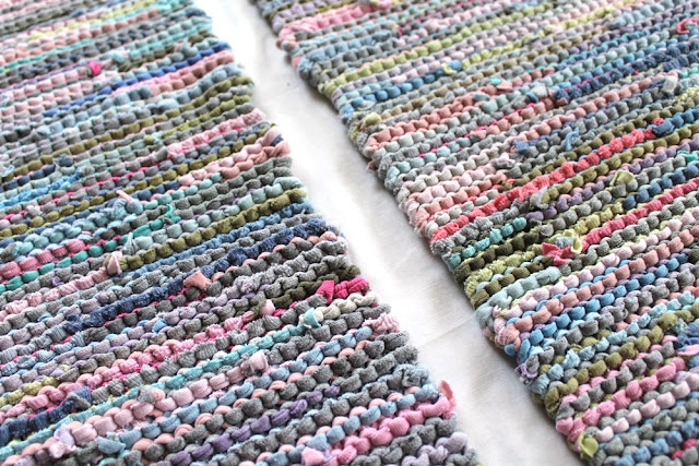 placemats trivets knitted lavender aqua yellow pink celery green upcycled tee shirts by handiworkingirls