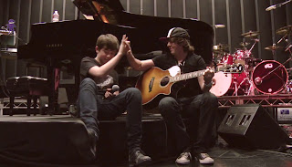Greyson Chance and Hayden rehearsing