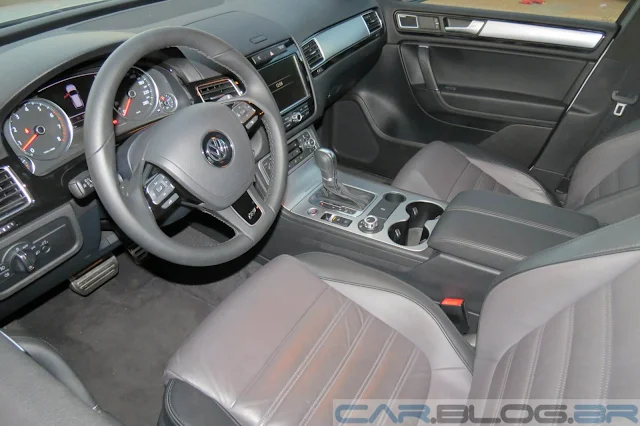 carro Touareg Volkswagen 2014 - interior